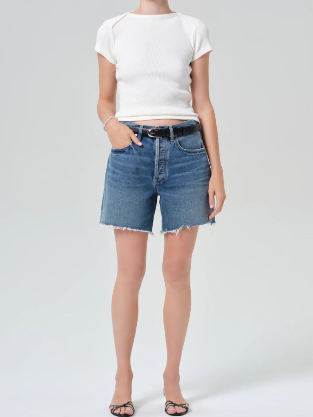 Citizens of Humanity Marlow Long - Short Amaretto size 26 Moving 9/1!
